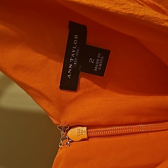 Ann Taylor beautiful orange 🍊 sleeveless dress - Picture 2 of 6